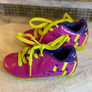 Classic Sport Low Soccer Cleats Pink, Green and Purple Toddler Girls Size 7